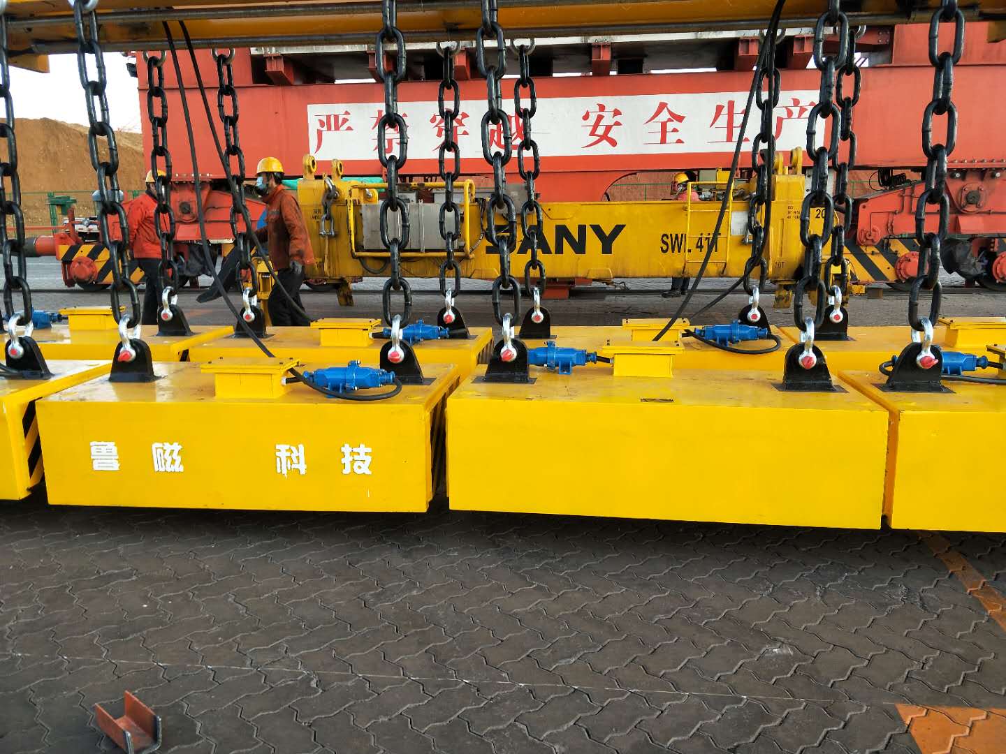 吊钢带卷起重电磁铁的三种型号你了解吗？
